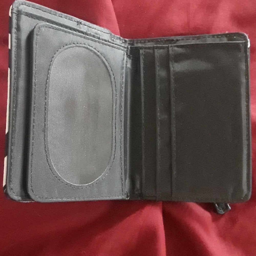 Zebra Wallet - Picture 4 of 5